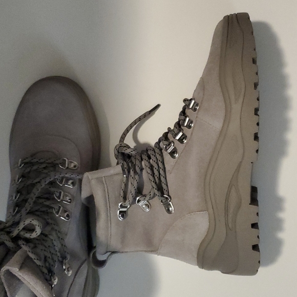 Steve Madden combat boots - Picture 2 of 7